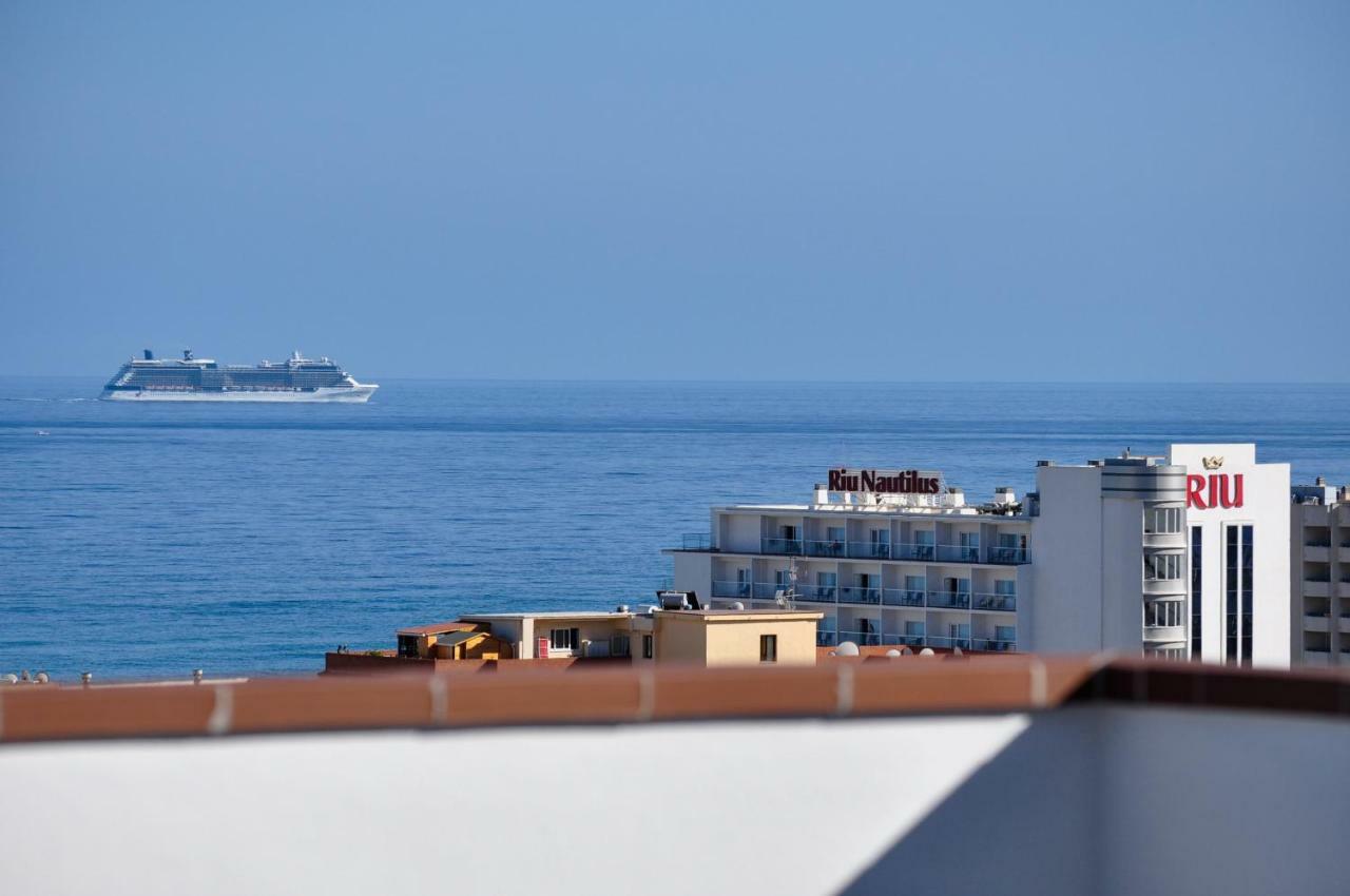 Atico Duplex Con Vistas Al Mar. Dos Plazas De Garaje Διαμέρισμα Τορρεμολίνος Εξωτερικό φωτογραφία